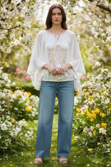 Witte katoenen blouse voorkant - model 1