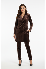 Model met blazer - elegante styling