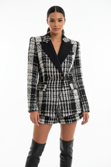 Zwart-witte tweed blazer voorkant volledig