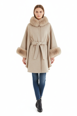 Luxe wollen cape beige gemeleerd - voorkant met ceintuur